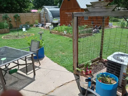 Cozy Hideaway in Town