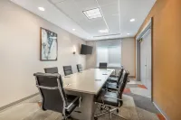 Comfort Inn & Suites Hotels in New Philadelphia