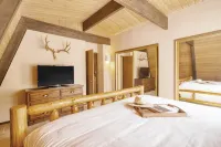 Alder by AvantStay Moody Retreat: Patio Hot Tub in Sunriver