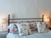 Rose Cottage, Kingsand - Boutique