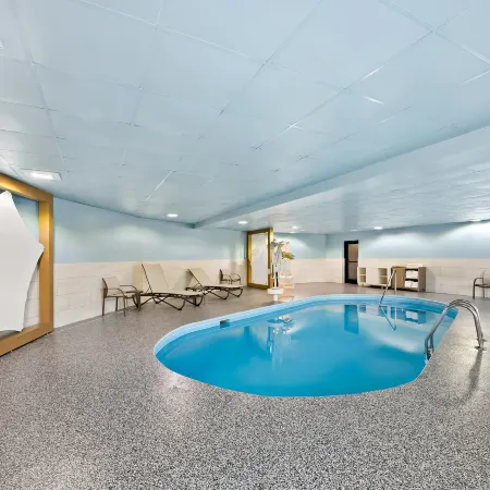 Holiday Inn Express & Suites RALEIGH NE - MEDICAL CTR AREA by IHG