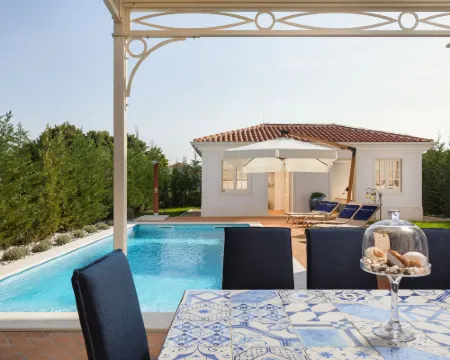 Celeste Hotels in Vabriga