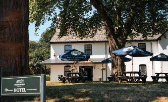 Coach & Horses Hotel