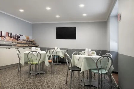 Hotel Assarotti Отели рядом со станцией Женевская железнодорожная станция Brignole