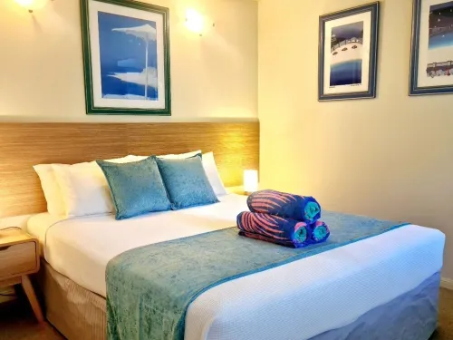 TROPICAL DELIGHTS @ BAY VILLAS APT 26A