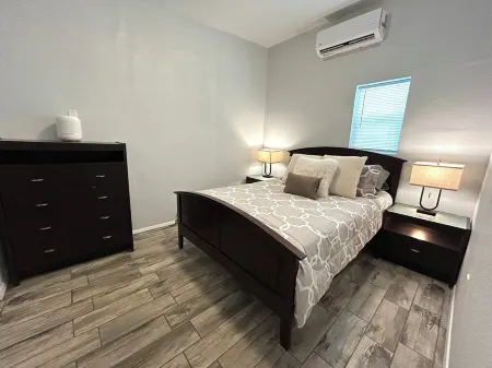 Charming 1-bedroom w/ Private Patio