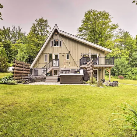 Saltwater Hot Tub & Wfh-Friendly Warren Cabin!