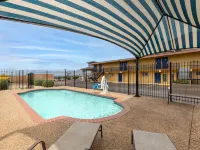Travelodge by Wyndham New Braunfels Hotels in New Braunfels