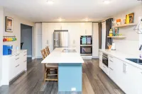 Stylish 4 bed 2.5 bath home in Reynoldsburg Hotels in Reynoldsburg