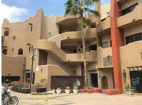 Marina View Open Studio Ste on Marina 645SF walk everywhre! King Bd Rooftop Pool