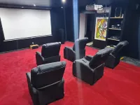 Contemporary villa 10 minutes from Cannes Hotel a Mougins