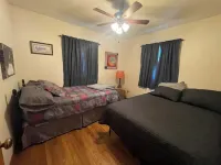 PSU Spacious Home. Free Parking, WiFi, Back Yard. Hotels in Pleasant Gap