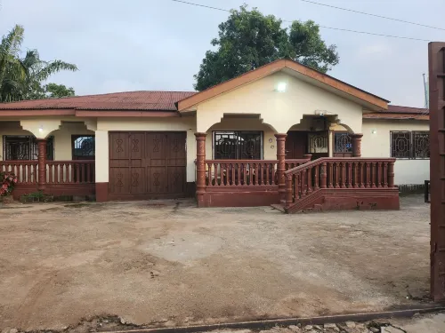 Yogi Home Stay Near Freetown Airport - 2-Star