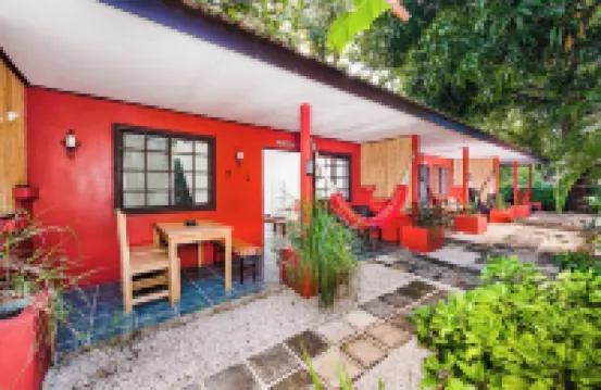 Casa Camaleon 4 ~ Beach Apartment ~ Fast WIFI ~ Complete Kitchen ~ Surf