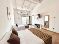 Apartment near the Tepoztlán Mountains