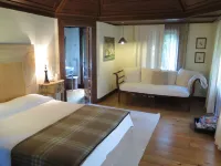 In the middle of nature. Rich biodiversity and farm animals. City 10 min away