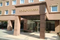 Toyoko Inn Nishitetsu Kurume Eki Higashi Guchi Hotels in Kurume