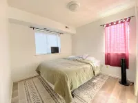 Chic 1-bedroom apartment with AC, WiFi in vibrant Wilmington with Laundry فنادق في 