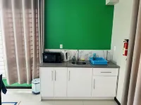 Charming 1-bedroom Jasmin apartment in delightful Paramaribo with WiFi, AC