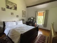 Charming 1-bedroom gite in delightful countryside hamlet with views