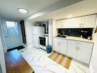 Cozy, modern apartment in downtown PTBO