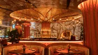 Waldorf Astoria Doha Lusail - bar