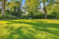 Charming Colonial in the Heart of Mystic