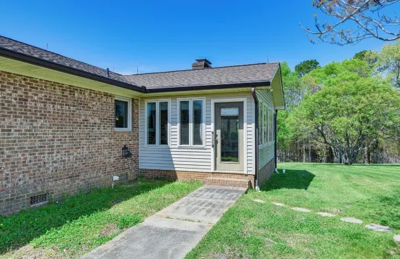 寬敞的Mount Pleasant住宅，配有烤架和院子！