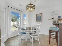 Charming 3-bedroom house close to area beachs, the river and downtown Hotels in Silver Lake