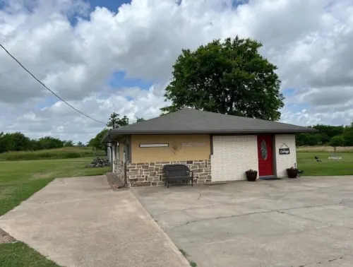 Cozy Cottage on 7 acres