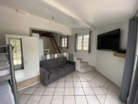 Maison 2 Le Plan de la Tour - Golfe de St Tropez 普朗－德拉圖爾酒店