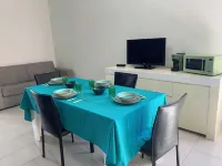 Emerald Apartment. A few steps from the sea Hotels in Calasetta