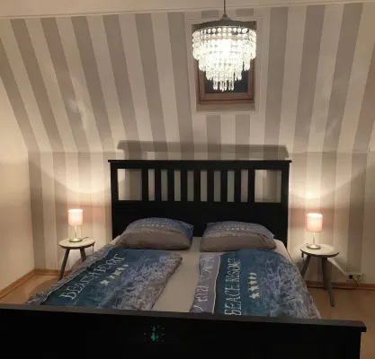 Spacious apartment within walking distance of the beach