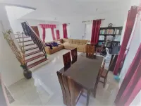 Cozy, lovely with breath-taking view, Cool breeze