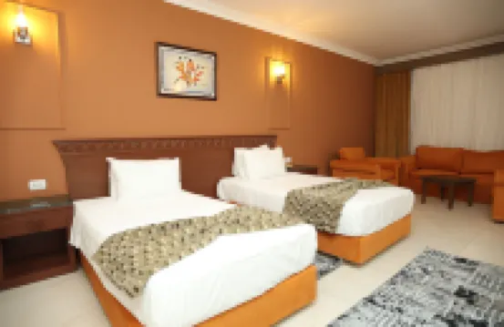 Boudl - Grand Pyramids