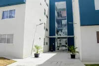 Apartment with private terrace and lake!