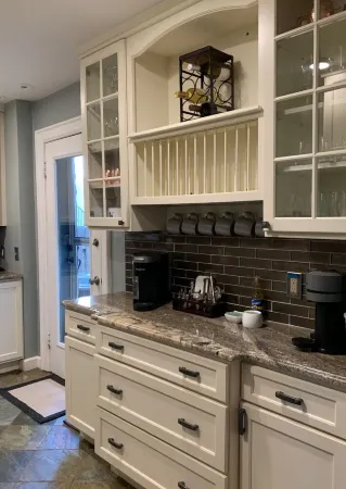 Charming 2-bedroom house within walking distance to Washu and Downtown Clayton Отели рядом с достопримечательностью «Сент-Луисская «Аллея славы»»