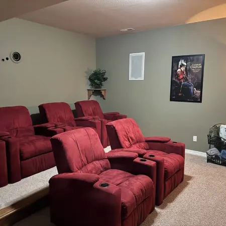 Luxurious Gold Mesa Family Retreat with Gameroom & Theater, Sleeps 10 Guests