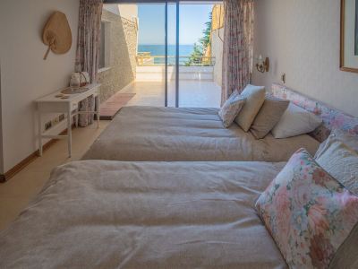 Excellent apartment with ocean views on the first line