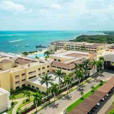 Iberostar Waves Rose Hall Beach Hotel Exterior