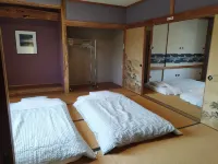 Cottage Clover Hotels in Biei