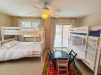 3/3 Townhome in Fraser just steps from the Black line!