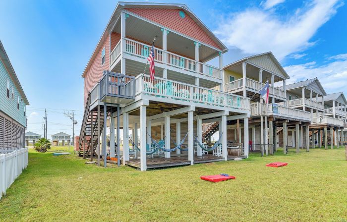 Sea Shell Chalet Oceanfront Surfside Beach Gem