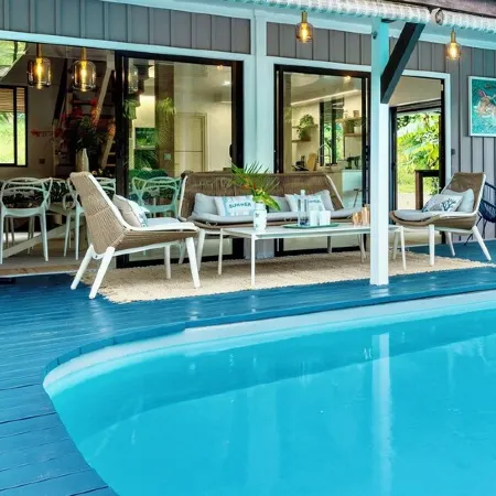 Villa fully equipped, for 8, swimming pool, 4 air-conditioned bedrooms
