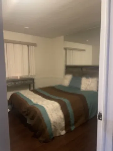 Beautiful home located in Southfield Mi. Quite friendly neighborhood