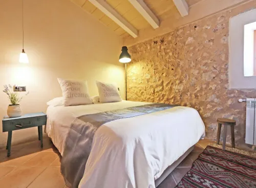 Can Ramon: Romantic, Small Finca in the Countryside with Pool and Terraces Hotels in Sineu