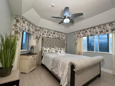 Luxury condo Hotels in 