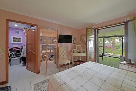 The Camargue jewel case Отели рядом с достопримечательностью «Abbatiale de Saint Gilles»