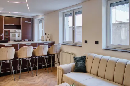 Lepenička Luxe - Premium Apartments Отели рядом с Аэропорт Батмир