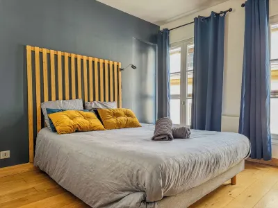 Modern 2-bedroom apartment in the center of Chartres Chartres en lumiere附近的飯店